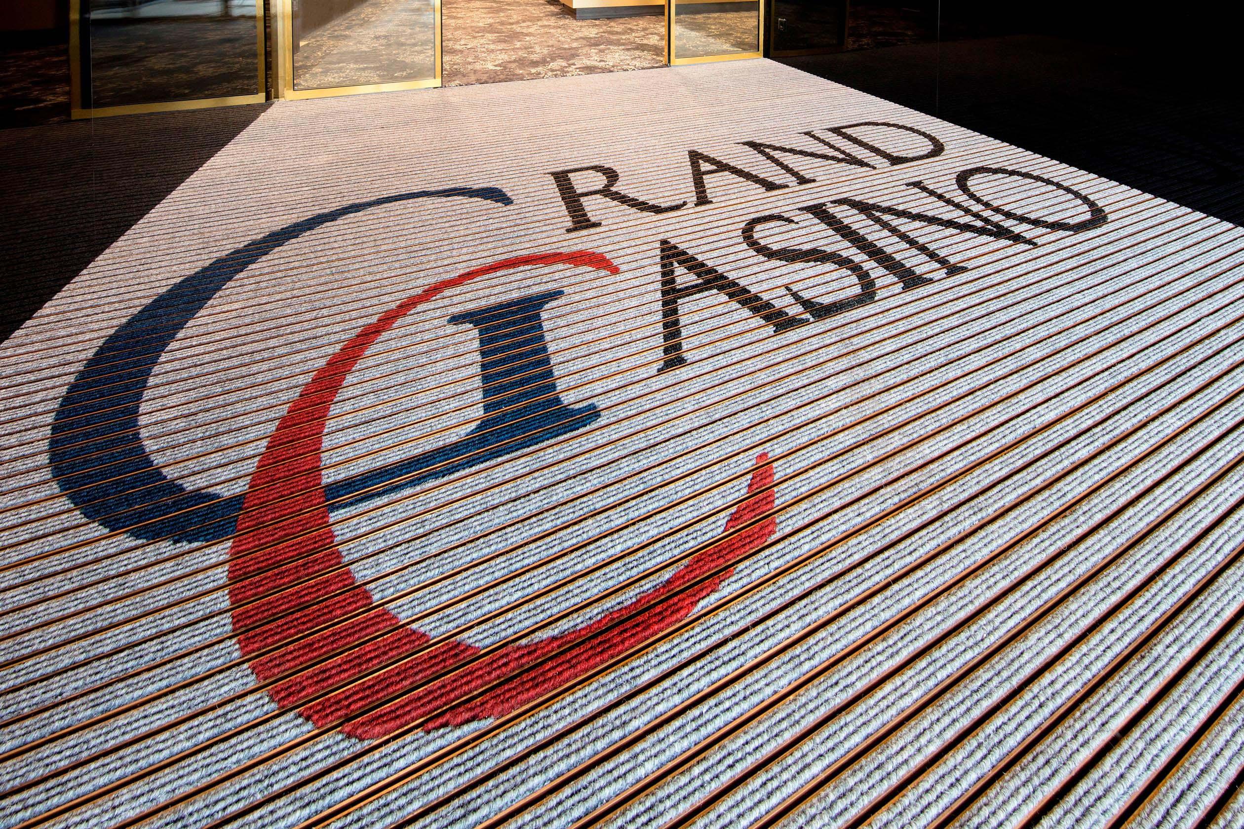 Individualisierte Eingangsmatten mit Logo von fuma Hauszubehör GmbH